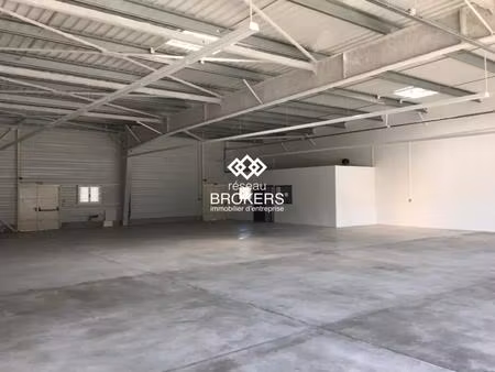 location commerce 500 m²