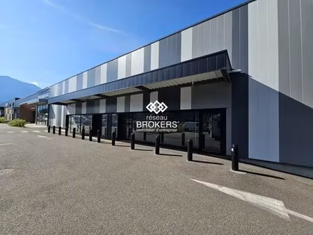 location commerce faverges seythenex 74210 332m²