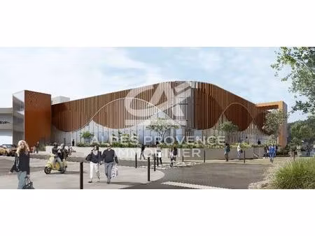 location commerce 106 m² à 850 m²