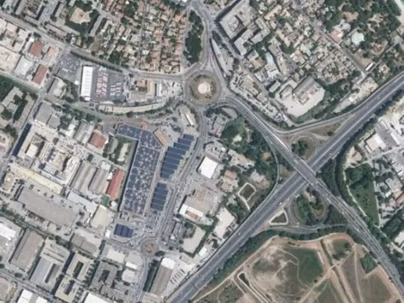 location commerce 681 m²