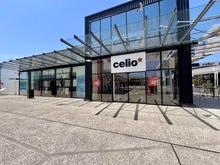 location commerce 347 m²