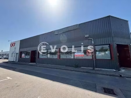 location commerce 595 m²