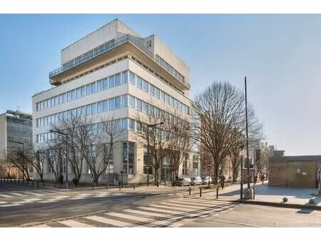 vente bureaux 48 m² à 3 195 m²