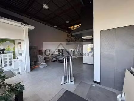 location commerce 280 m²