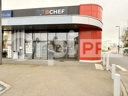location commerce gonfreville l orcher 76700 132m²
