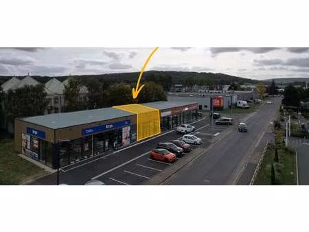 location commerce 78 m² à 219 m²