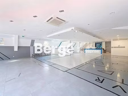 location commerce 200 m²