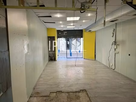 location commerce 78 m²