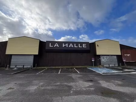 location commerce 760 m²