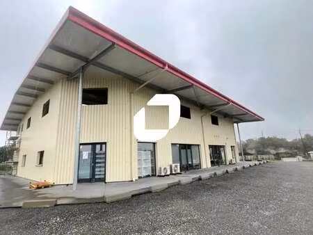 location commerce saint caprais de bordeaux 33880 57m²