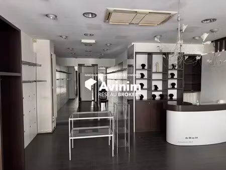 location commerce saint etienne 42000 130m²