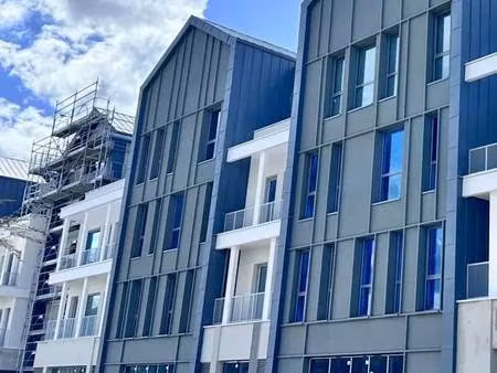 location commerce 191 m²