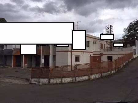 location commerce vitrolles 13127 800m²