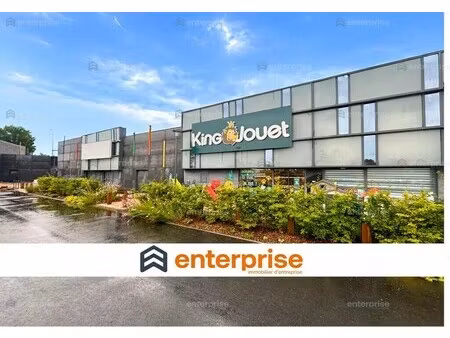 location commerce 600 m²