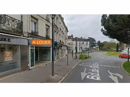 location commerce 140 m²