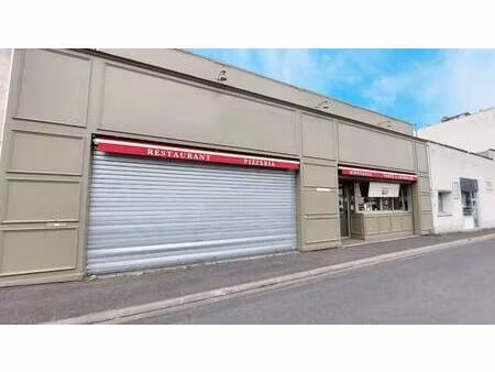 location commerce chatellerault 86100 270m²