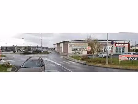 location commerce vendome 41100 270m²
