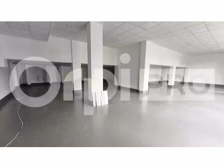 location commerce villebon sur yvette 91140 361m²