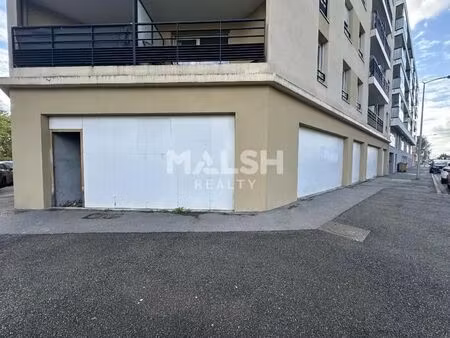 location commerce villefranche sur saone 69400 275m²