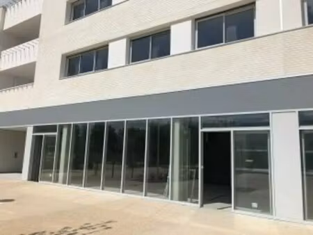 location commerce villenave d ornon 33140 97m²