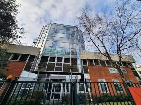 vente local d'activités 2 306 m²