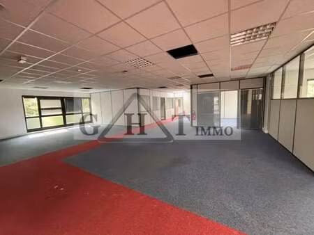 location commerce 392 m²