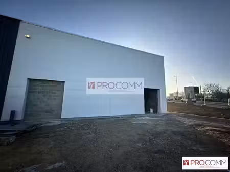 location commerce dreux 28100 417m²