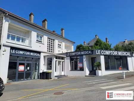 location commerce fougeres 35300 413m²