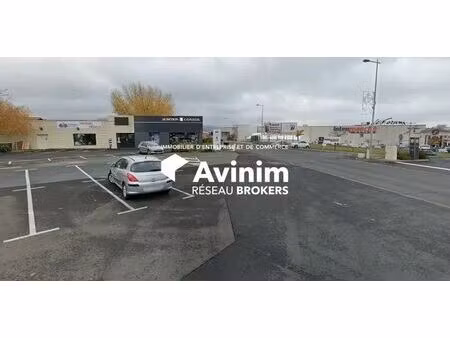location commerce le cendre 63670 230m²