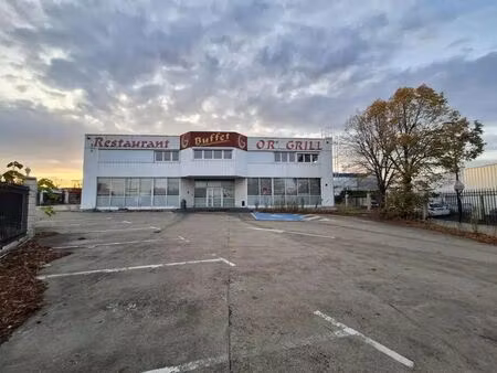 location commerce sartrouville 78500 1100m²