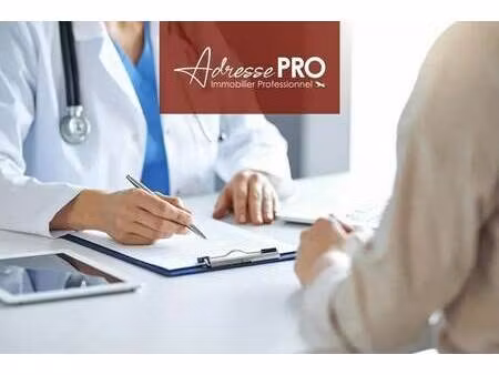 location commerce 415 m²