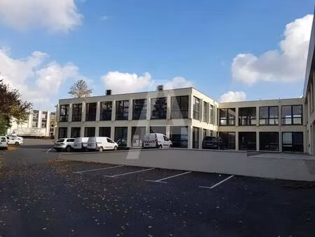 vente bureaux 141 m² à 284 m²