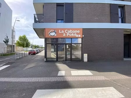 location commerce blagnac 31700 151m²