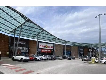 location commerce 417 m²