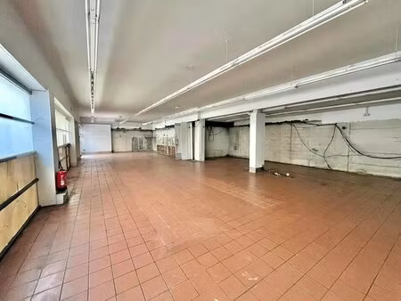 location commerce grasse 06130 167m²