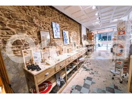 location commerce 210 m²