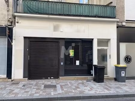 location commerce melun 77000 473m²