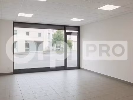 location commerce 50 m²