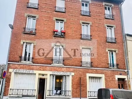 location commerce orly 94310 70m²