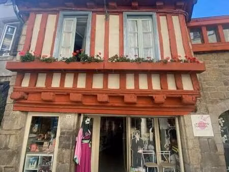 location commerce quimper 29000 71m²