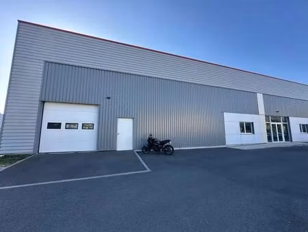 location commerce rambouillet 78120 694m²