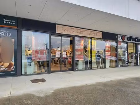 location commerce saint jean de luz 64500 308m²