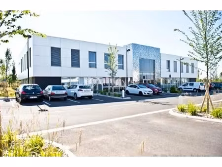 vente bureaux 300 m² à 2 312 m²
