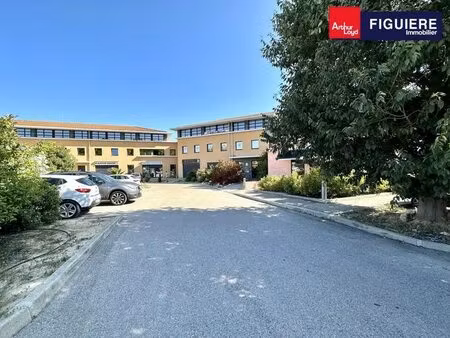 location commerce aix en provence 13290 79m² à 230m²