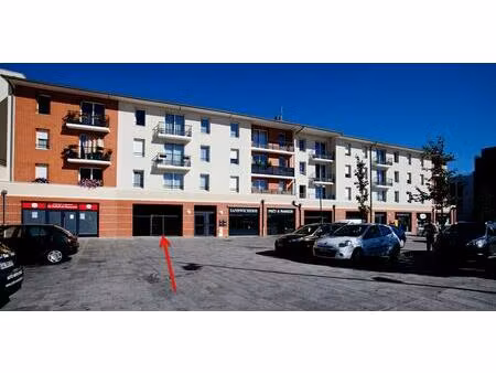 location commerce 78 m²