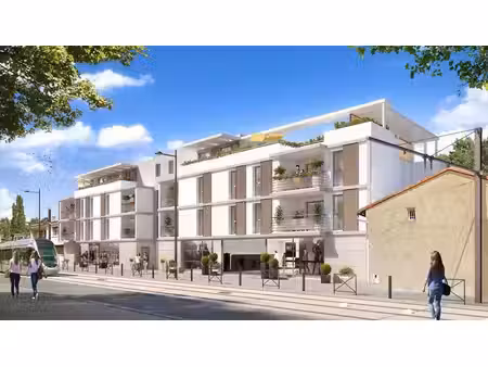 location commerce blagnac 31700 105m²