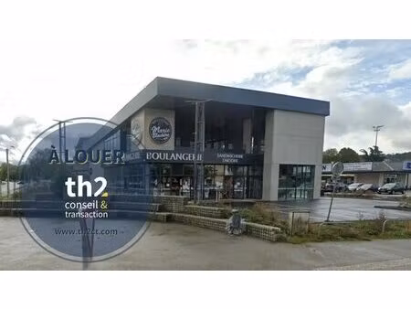 location commerce 290 m²