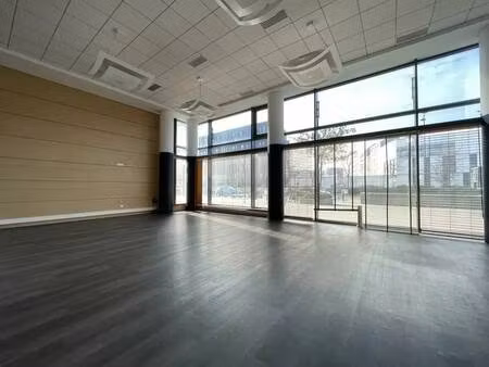 location commerce 533 m²