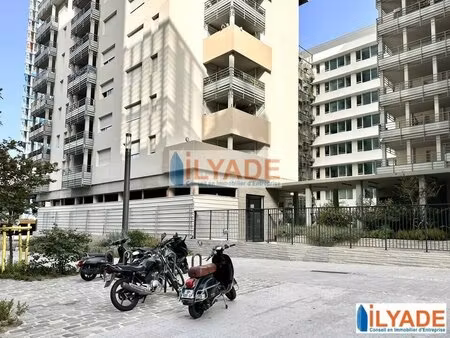 location commerce marseille 13002 220m²