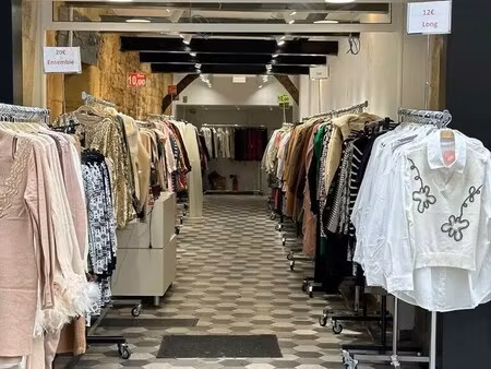 location commerce 90 m²